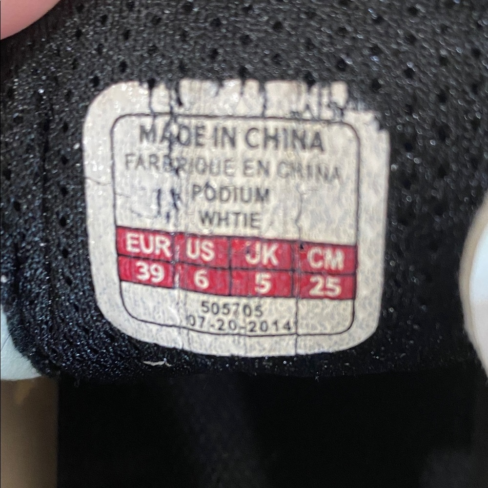 Bontrager podium Casual Cycling White and Black Shoes. EUR 39, Sz 6. Lace Up. - Picture 14 of 14